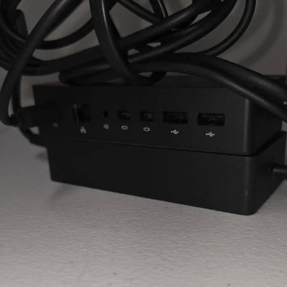 Microsoft Black Multi-Port USB & Ethernet Docking Hub